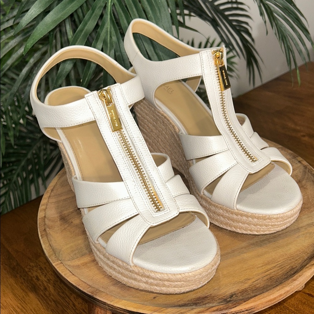 Michael Kors Berkley zipper spadrille Tan and White Sandals
